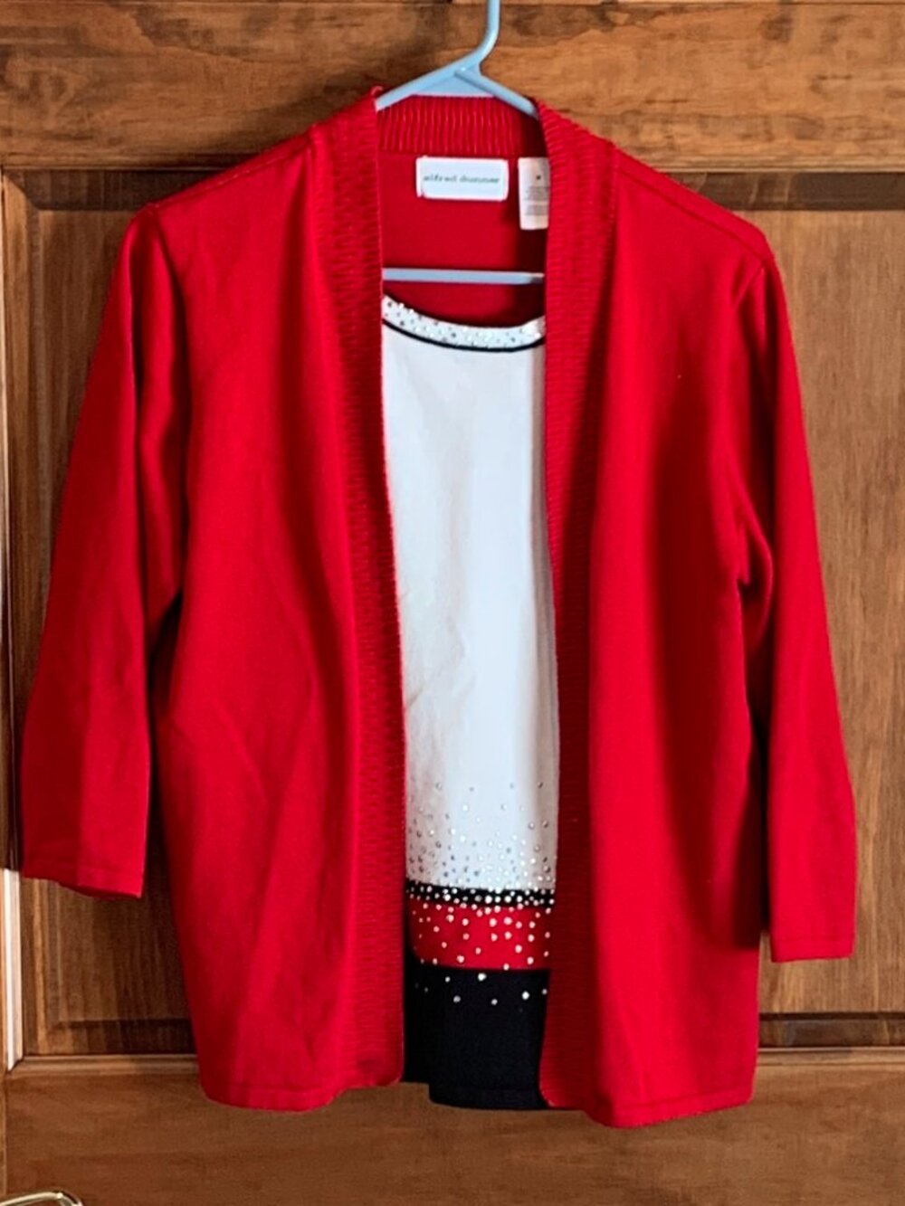 STUNNING ALFRED DUNNER ONE PIECE SWEATER SET, MEDIUM PERFECT FOR CHRISTMAS PARTY